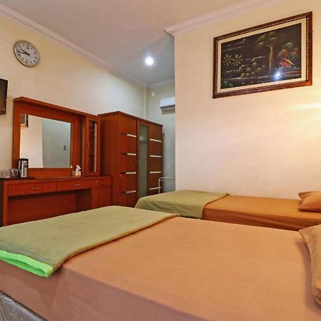 Hotel Melati Medan Bagian luar foto