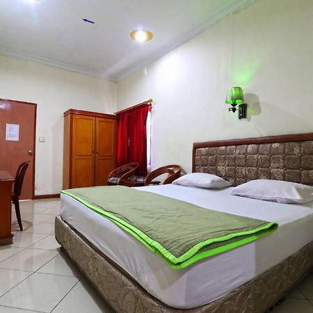 Hotel Melati Medan Bagian luar foto